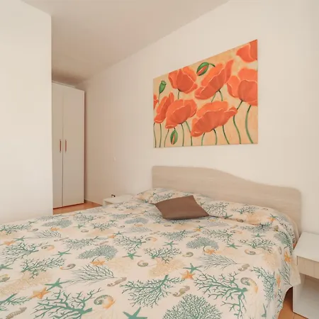 Gli Orizzonti - Goelba Apartment