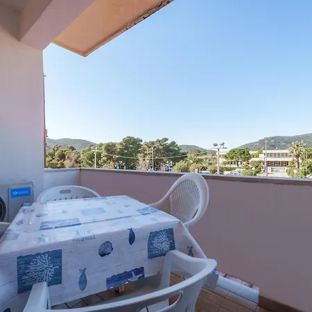 Gli Orizzonti - Goelba Apartment