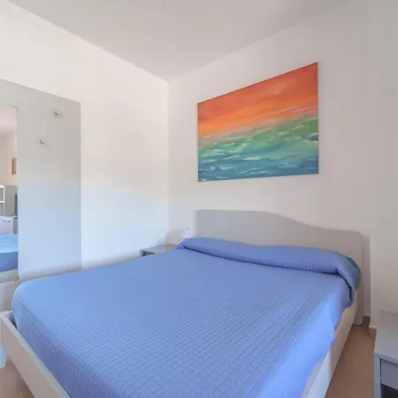 Gli Orizzonti - Goelba Apartment *